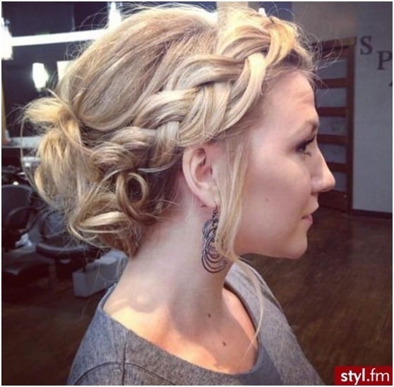 Easy Updo Hairstyles That Are Perfect For The Hot Summer Days