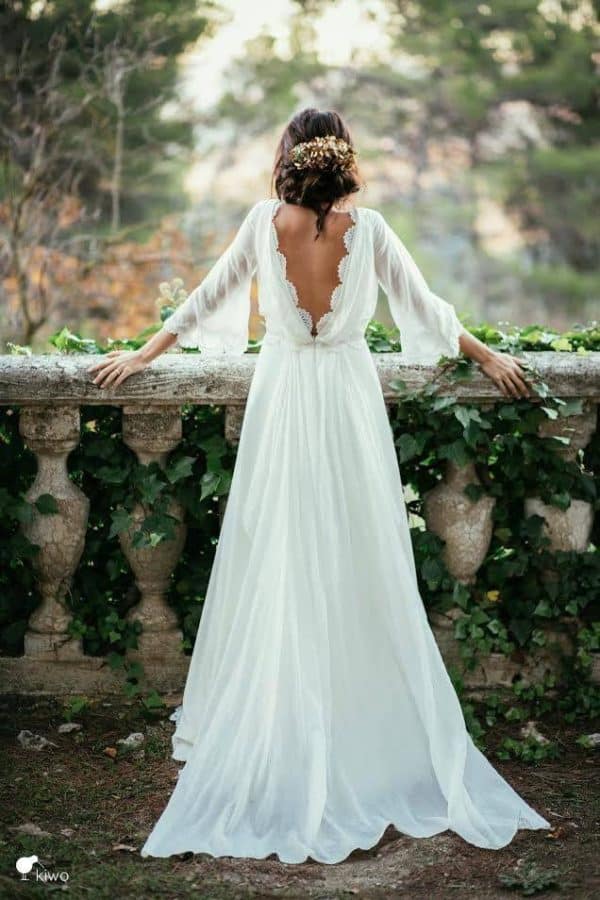 Effortlessly Chic Boho Wedding Dresses For The Free Spirited Brides