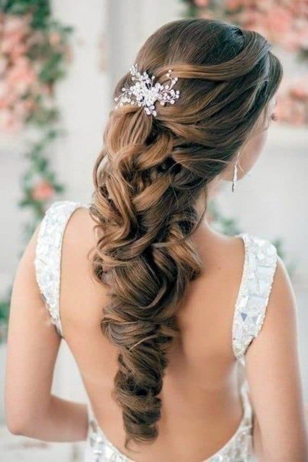 Bridal Pearl Hairstyles That Will Make You Look Absolutely 