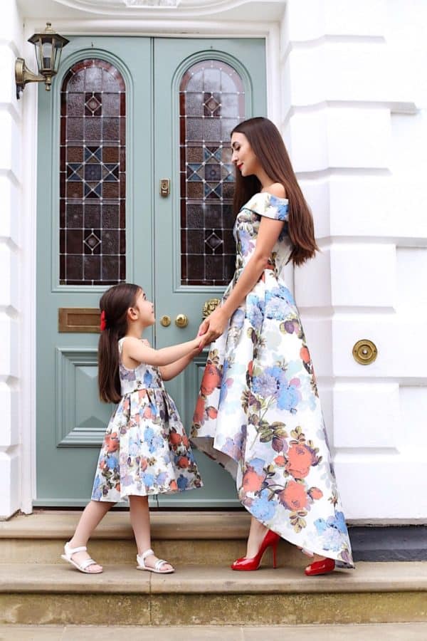 Cute Mother And Daughter Outfits By Galina Thomas