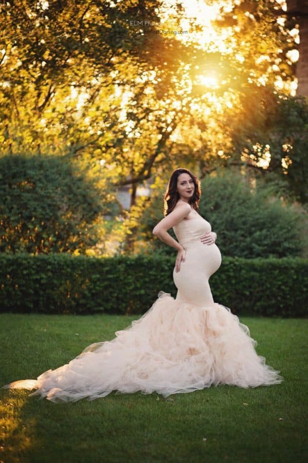 Marvelous Maternity Wedding Dresses For The Expectant Brides