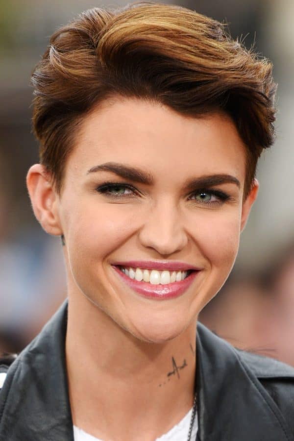 Amazingly Short Haircuts For Women That Are Currently In Style