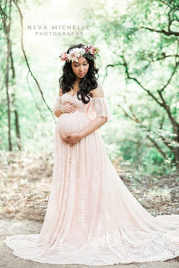 Marvelous Maternity Wedding Dresses For The Expectant Brides