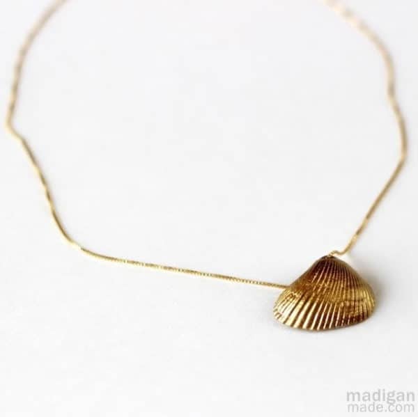 Beach Inspired DIY Seashell Jewelry That Will Preserve Your Summer Memories