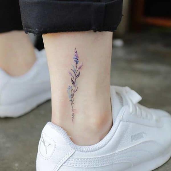 Delicate Floral Tattoos That Will Fascinate All The Flower Lovers