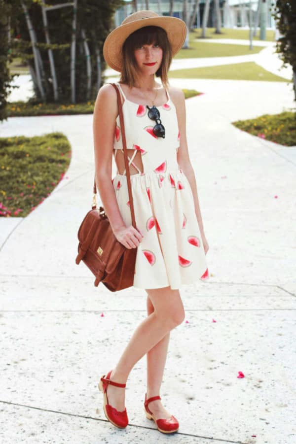 Fruit Print Street Style Outfits That Will Add Freshness To Your Look