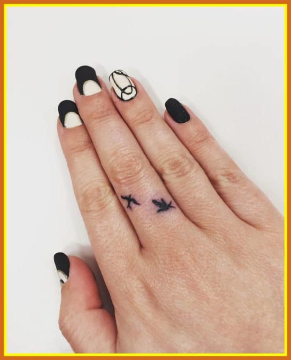 Pretty Minimalist Tattoos That Will Make You Want To Get Inked