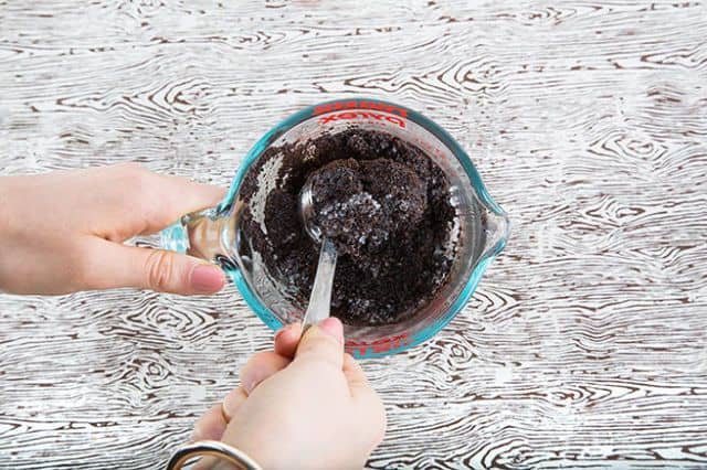 DIY Recipe To Easily Get Rid Of Celulite By Using Coffee Scrub