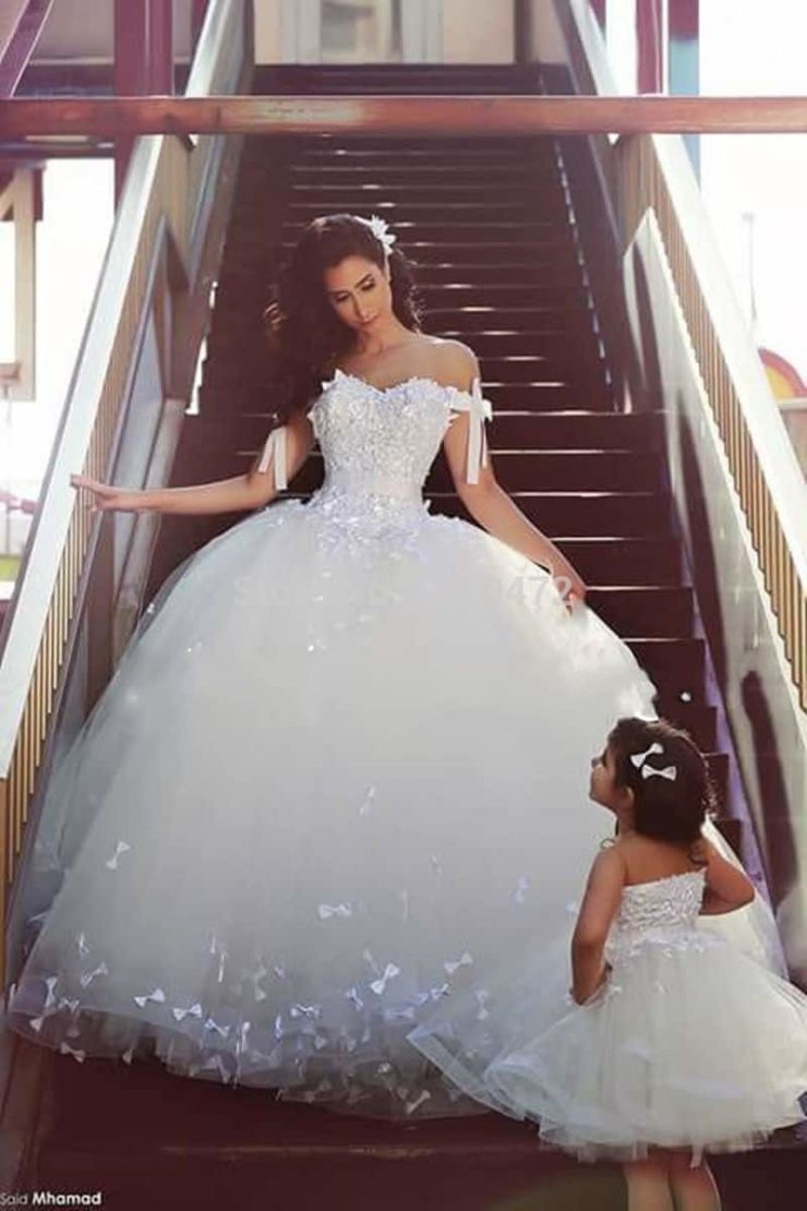 Mother And Daughter Matching Wedding Outfits For An Unforgetable Wedding Experience All For