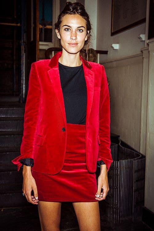 The Most Stylish Ways To Wear Velvet Blazer This Autumn