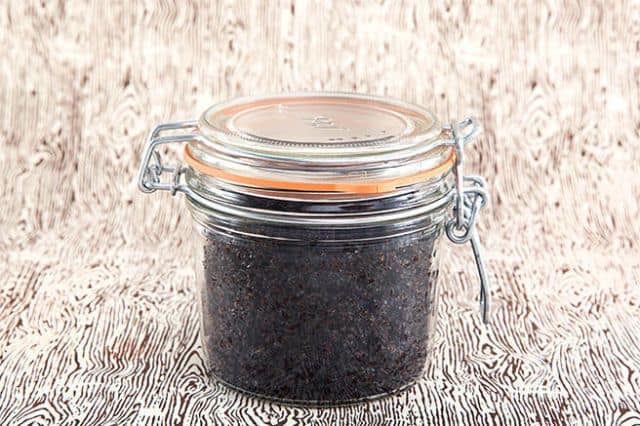 DIY Recipe To Easily Get Rid Of Celulite By Using Coffee Scrub