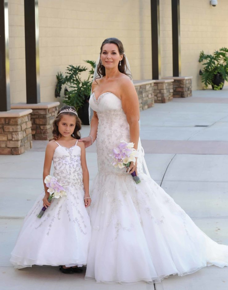 mother and daughter matching wedding outfits