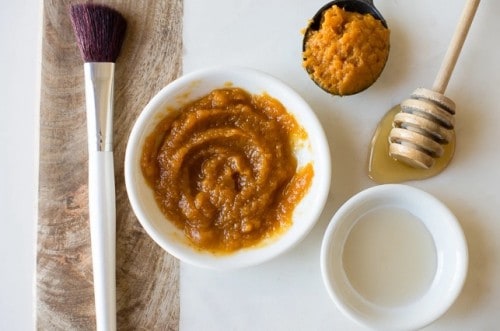 DIY Natural Ingredients Face Mask To Make Your Face Shine