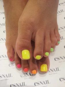 The Best Summer Pedicure Ideas For An Amazing Look On The Beach