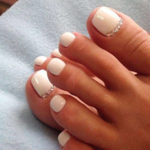 The Best Summer Pedicure Ideas For An Amazing Look On The Beach