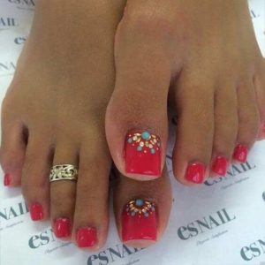 The Best Summer Pedicure Ideas For An Amazing Look On The Beach