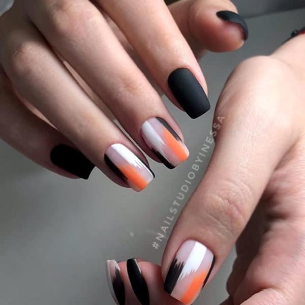 Bold And Black Manicure Ideas That Are Just Perfect For Fall And Winter