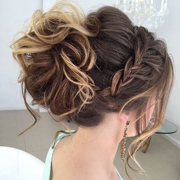 Messy Updo Ideas That Are Great For Every Occasion