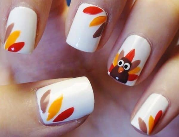 Attention Grabbing Thanksgiving Nails That You Have To Copy Now