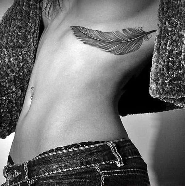 Amazing Under Breast Tattoos That Will Charm Women Immediately