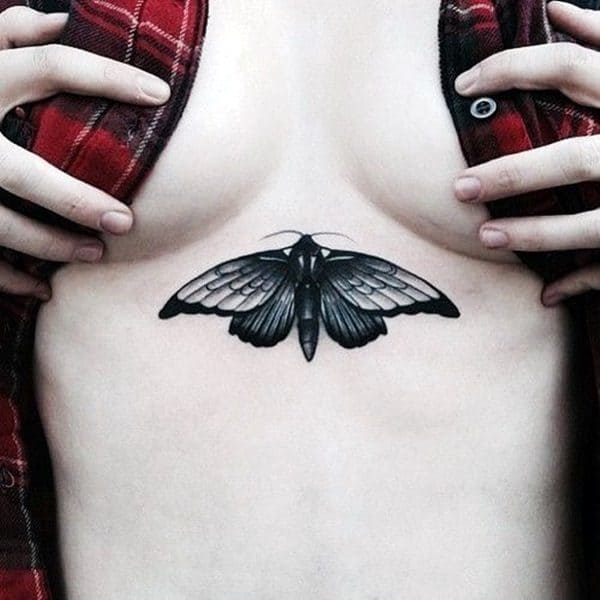 Amazing Under Breast Tattoos That Will Charm Women Immediately