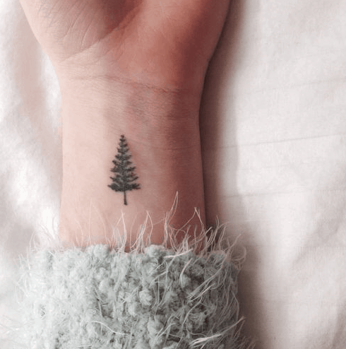 Winter Tattoo Ideas That Are Perfect For All The Winter Lovers