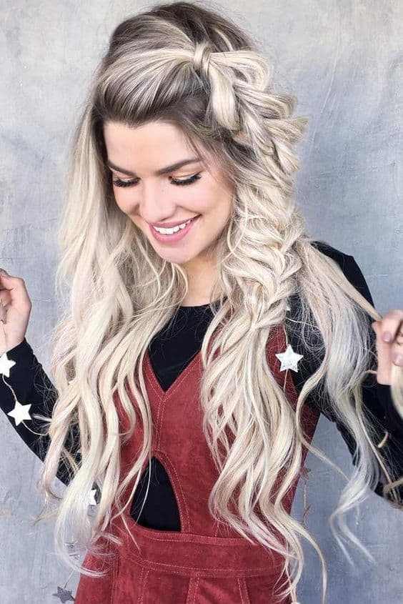 Lovely Christmas Hairstyle Ideas That Will Complete Your Holiday Look