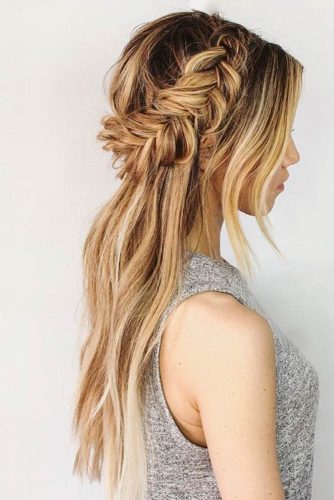 Lovely Christmas Hairstyle Ideas That Will Complete Your Holiday Look