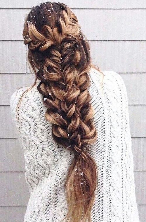 Lovely Christmas Hairstyle Ideas That Will Complete Your Holiday Look