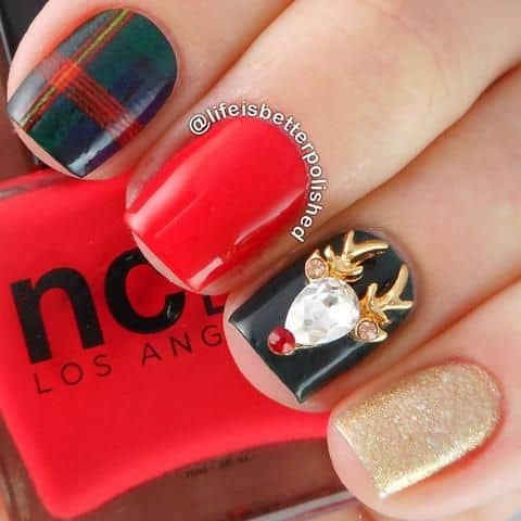 Festive 3D Christmas Nails That Will Impress You