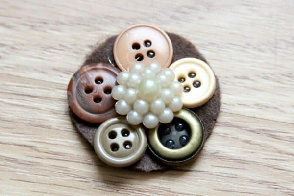 Attractive DIY Brooch Designs That You Would Love To Have In Your Collection