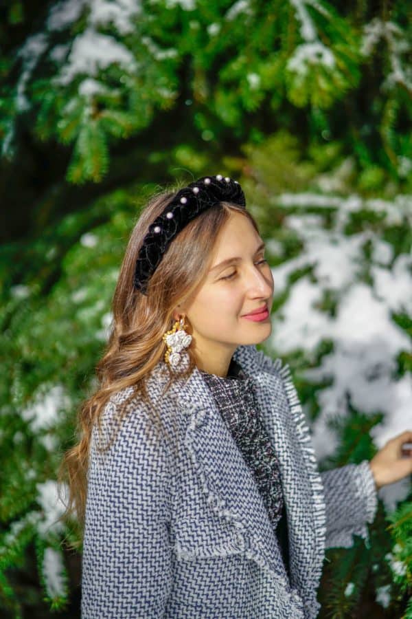 Wonderful Ways To Style Your Hair With Winter Headbands