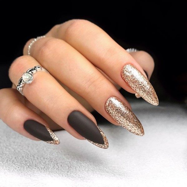 Sparkly New Year Nails Designs That Will Make You Say Wow