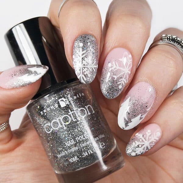 Snowflake Nails Designs That You Should Do This Winter