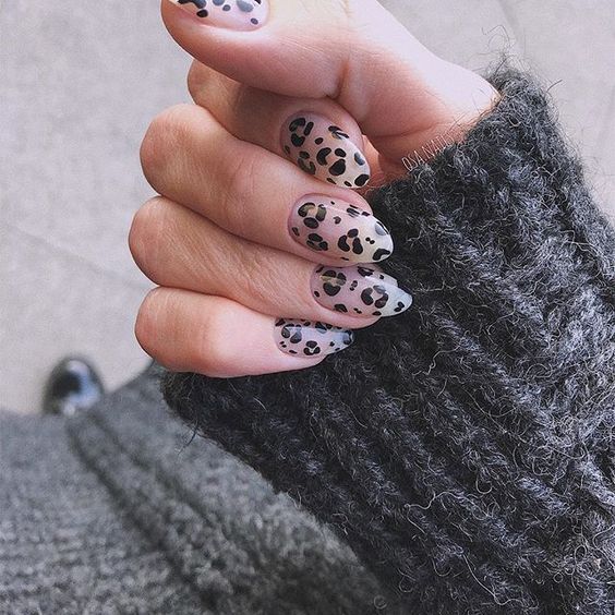 Beautiful Ways To Style Your Animal Print Manicure