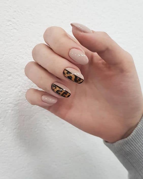 Beautiful Ways To Style Your Animal Print Manicure