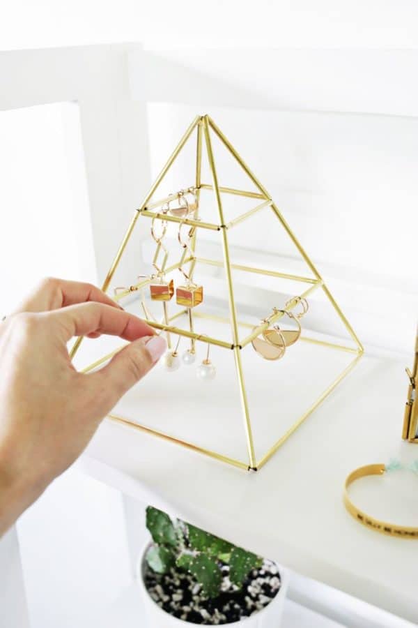 Remarkable DIY Jewelry Storage Projects That Will Impress You