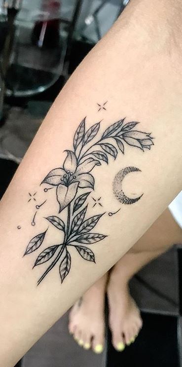 Splendid Moon Tattoos That Both Men And Women Would Like To Get