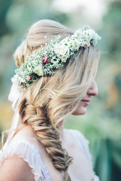 Floral Hairstyles That Are Just Perfect For Your Spring Wedding