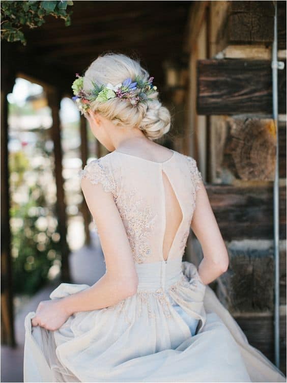 Floral Hairstyles That Are Just Perfect For Your Spring Wedding