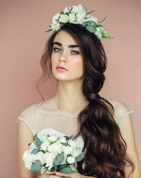 Floral Hairstyles That Are Just Perfect For Your Spring Wedding