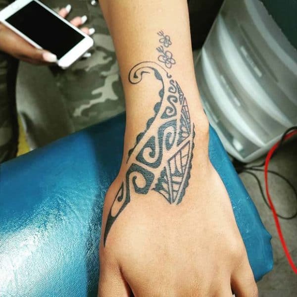 Terrific Tribal Tattoo Designs That Both Men And Women Will Love