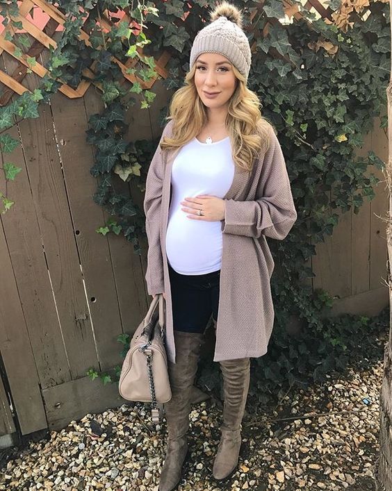 Winter Maternity Outfits That Will Make You Look Chic And Feel Comfy