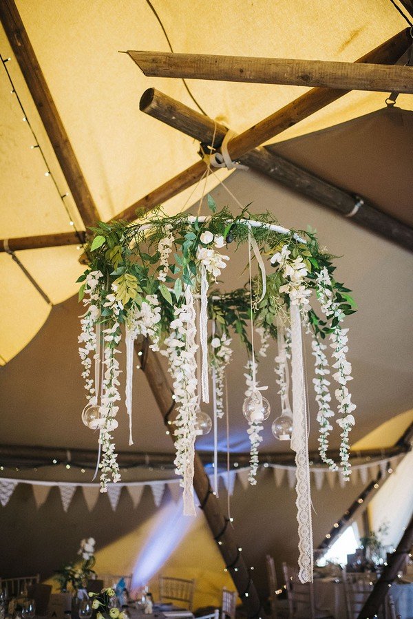 Beautiful Barn Wedding Decorations That You Are Going To Love