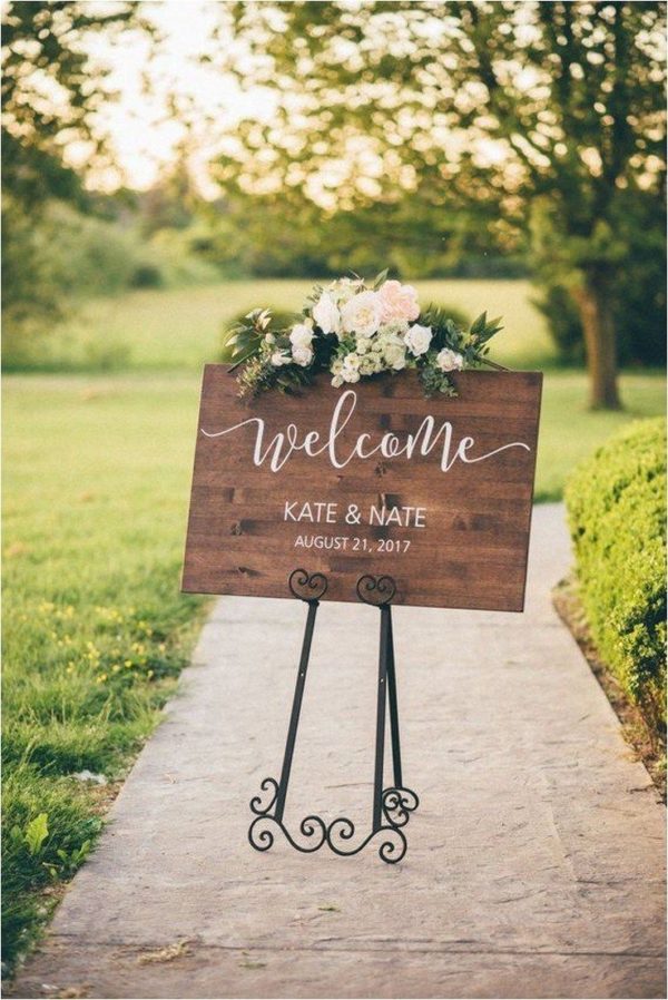 Beautiful Barn Wedding Decorations That You Are Going To Love