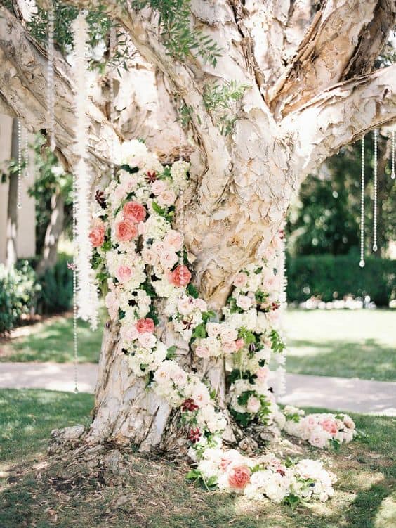 Fabulous Spring Wedding Decorations That Will Make Your Wedding Day Special