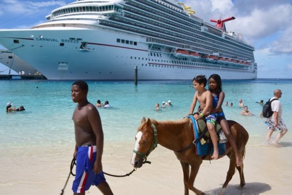 Family First: 5 Things That You Should Pack for Your Next Family Cruise