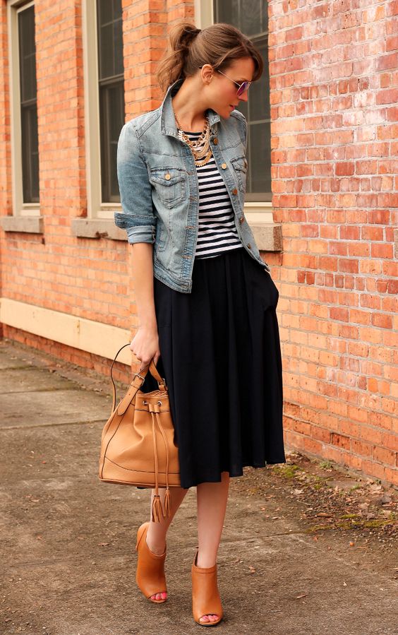 Black skirt outlet and denim jacket