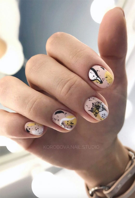 Mind Blowing Abstract Nails That Will Boost Your Creativity This Spring And Summer