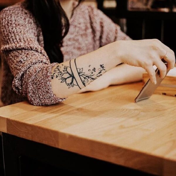 Striking Armband Tattoos That You Would Love To Get Next